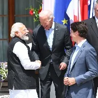 a interesting video shows how joe biden came to greet narendra modi in munich