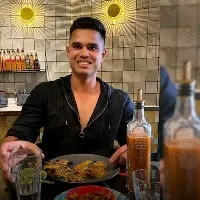 England woman cricketer Danny Wyatt shares Arjun Tendulker pic