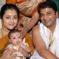Are pigeons cause for Meena husband death