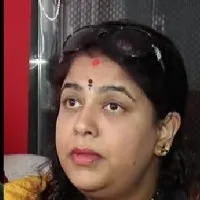 Actor senior Naresh is womaniser, alleges third wife Ramya Raghupathi