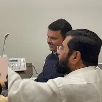 Eknath Shinde make a video call to rebels after finalized CM post
