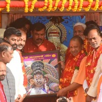 CM Yogi visits Bhagyalakshmi temple