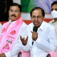 BJP's Urdu counter to Gujarati tweets by TRS