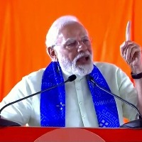 PM Modi avoids attacking KCR, promises development of Telangana