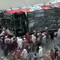 19 dead in pakistan after bus fell into gorge