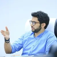 Aditya Thackeray votes against CM Eknath Shinde
