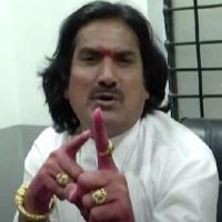 Hyd: Fake baba lures lakhs of women promising plots for free