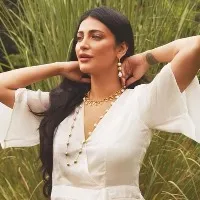Shruti Haasan clarifies she is perfectly fine!