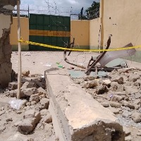 300 inmates escape after armed attack on jail in Nigeria