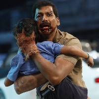 Vishal plays a constable and dad to a seven-year-old in 'Laththi'