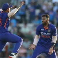 India crush England in First t20