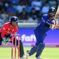 2nd T20I: Jadeja takes India to 170/8 against England