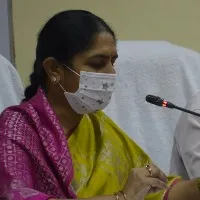 గిరిజన మహిళలపై దాడి ఘటన పట్ల రాష్ట్ర మహిళా కమిషన్ చైర్ పర్సన్ వాకిటి సునితా లక్ష్మారెడ్డి సీరియస్