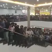 Thousands of shoppers flood Keralas Lulu mall outlets for midnight sale