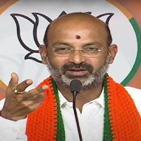 Bandi Sanjay fires on CM Kcr