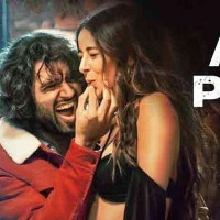 Vijay Devarakonda enthrals fans with 'Akdi Pakdi's song from  'Liger' movie 