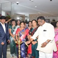 PMJ Jewels launches new showroom at Miryalaguda