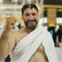 Iraqi man walks 6500 km from the UK to reach Mecca for Hajj