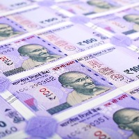 Rupee to trade in 78.75-80 band for dollar: Kotak Mahindra Bank