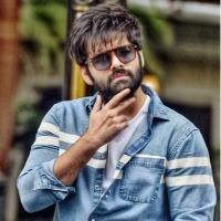 'Pushpa' fame Sukumar behind Ram Pothineni's chain-smoking
