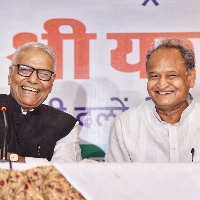 Stay cautious, says Yashwant Sinha as Gehlot talks of 'MLAs being sold at wholesale price'