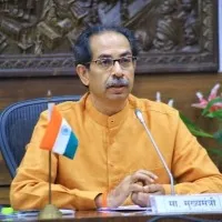 Back NDAs Droupadi Murmu 12 of 19 Shiv Sena MPs tell Uddhav