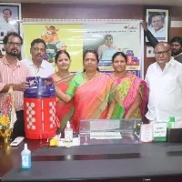 gwmc mayer gundu sudharani releases iocl blast proof gas cylinder