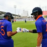 team india wins first odi against england with 10 wickets