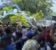 protesters enters Sri Lanka prime ministers residence