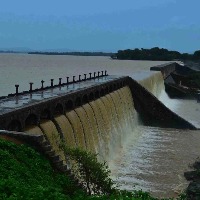 Andhra villages marooned as Godavari nears danger mark