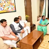 three bjp telangana mlas meet draupadi murmu in delhi