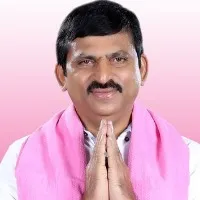 trs leaders ponguleti srinivas reddy meets ap cm ys jagan at tadepally