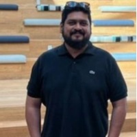 Om Raut teases Prabhas fans with update on 'Adipurush'