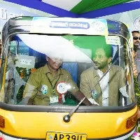 ap cm ys jagan wears a ayrowala shirt in vizag tour
