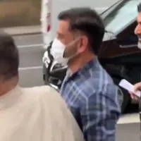 ms dhoni spotted in london streets