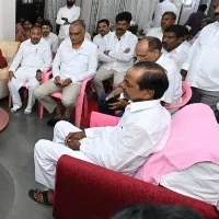 ts cm kcr reaches warangal and visits flood areas tomorrow