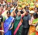 trs mlc kavitha offers bonam to mahankali ammavaru with 2 thousand ladies
