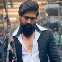 Hitmaker Yash completes 14 yrs in cinema; fans celebrate