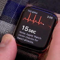 Apple Watch detects deadly tumour, saves user's life in US