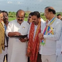 సీఎం కేసీఆర్ కు కృతజ్ఞతలు తెలిపిన బీసీ కమిషన్ సభ్యులు సిహెచ్ ఉపేంద్ర