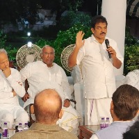 Sonia Gandhi set to appear before ED; Congress says not afraid of 'puppets' like ED, CBI