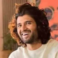 India will shake on August 25 says Vijay Devarakonda