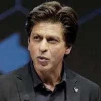 Bollywood Badshah Sharukh Khan says no to romancing young heroines