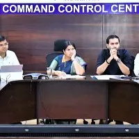 నగర పరిధిలో చేపట్టిన రోడ్లు అభివృద్ధి పనులుపై నాడు-నేడు ఫోటో ఎగ్జిబిషన్ ను దర్శించిన విజయవాడ మేయర్