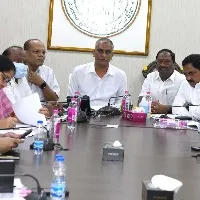 Six Ministers held a video conference with district collectors on seasonal diseases, safety measures 