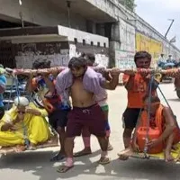 Meet Kaliyug Shravan Kumar In Uttar pradesh