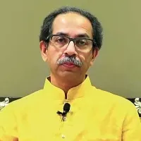 Use Own Parents Photos For Votes says Uddhav Thackeray