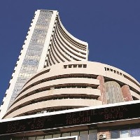 Markets ends in profits