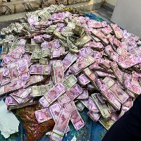 WBSSC scam: Rs 27.90 crore, 6 kg gold recovered from Arpita's house