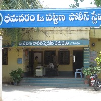 Bhimavaram CI attached to VR, constable transferred over lady cop